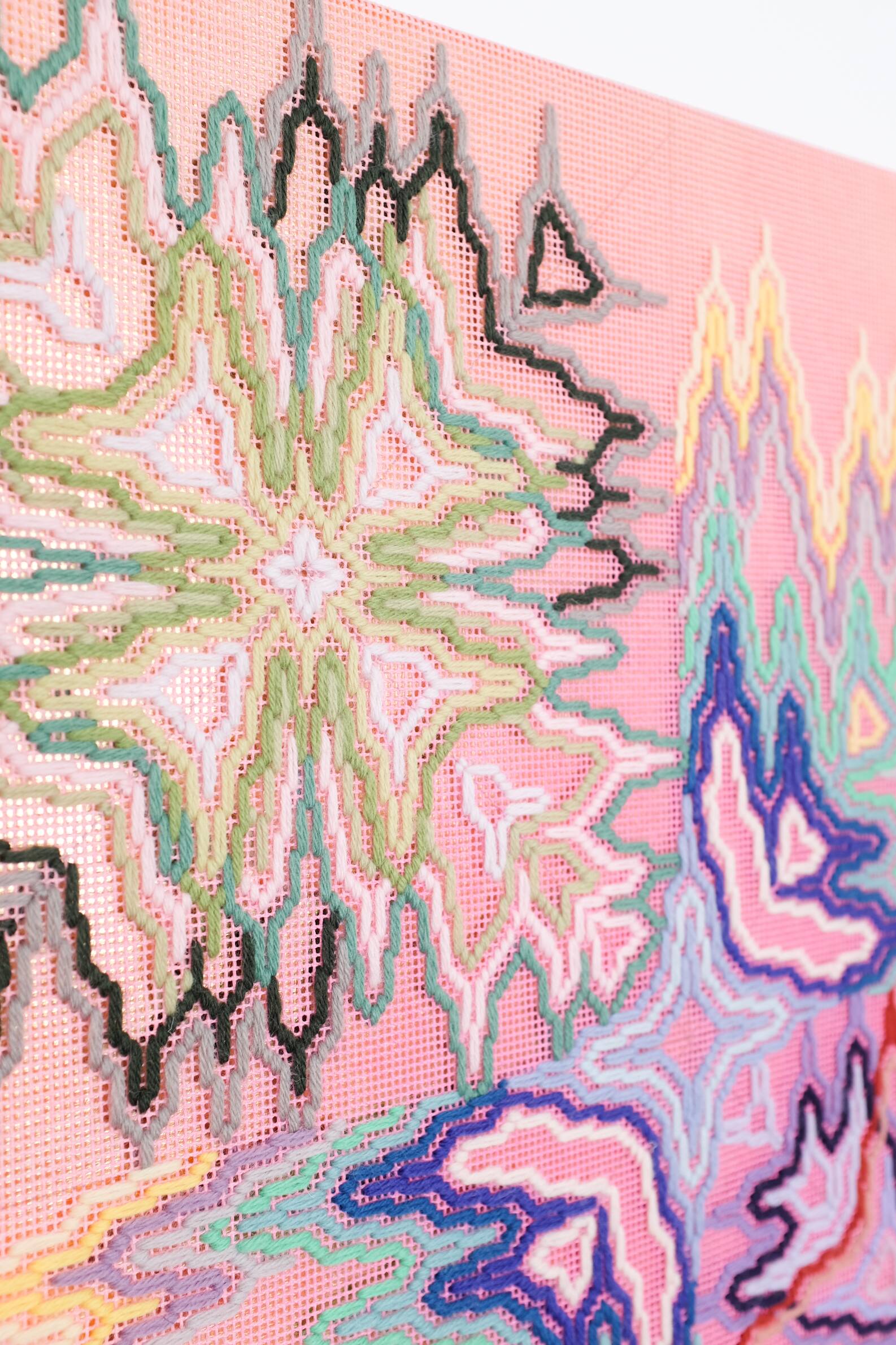 A big bang (nature's synchronicity), Hand-embroidered wool yarn and acrylic paint on canvas over gilded panel, 2021