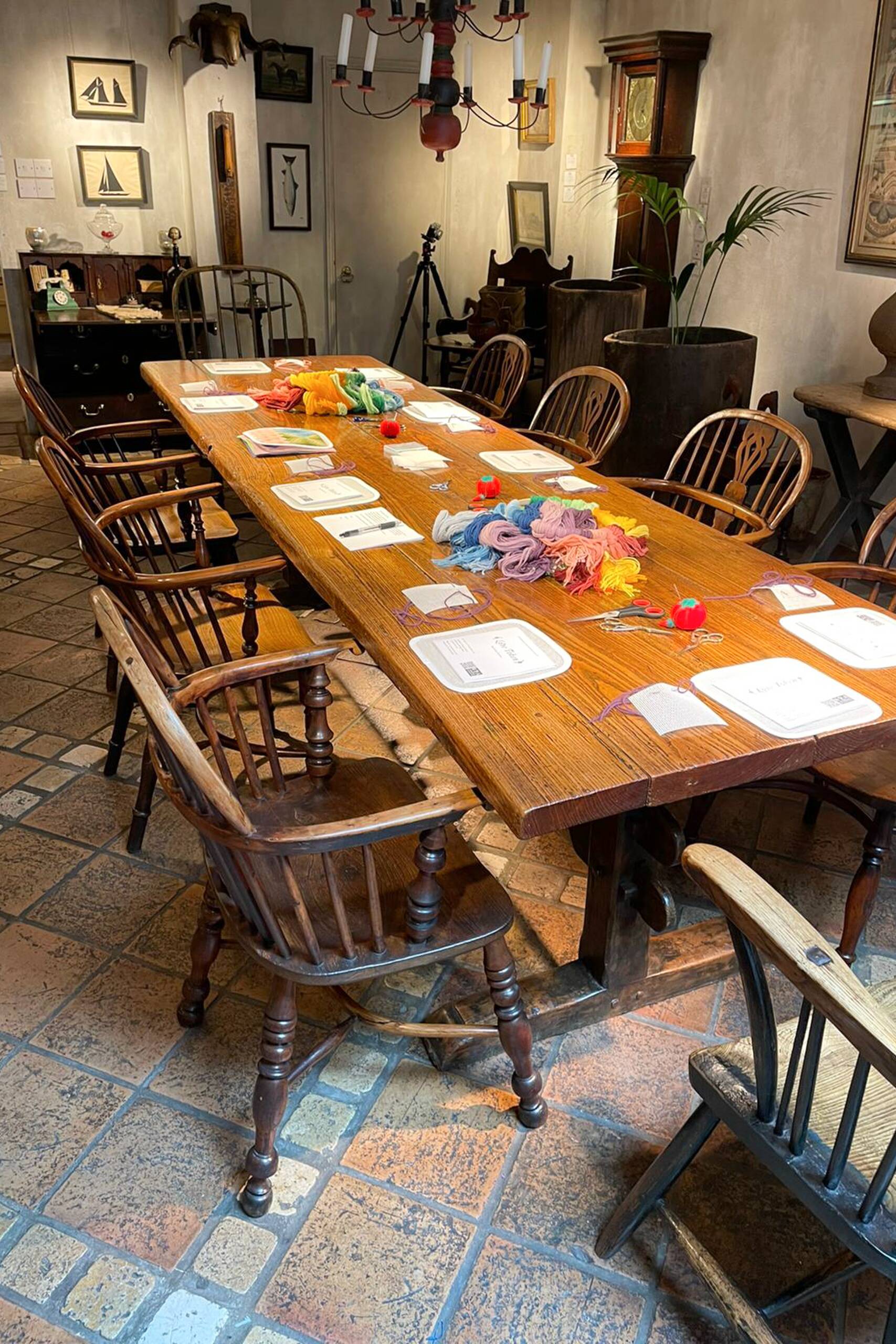 Bargello Bonzana!, Bargello workshop held at Robert Young Antiques, London UK, 2021