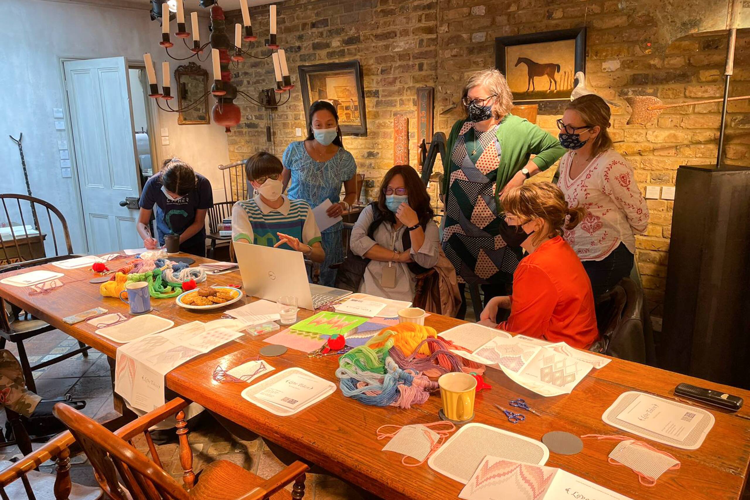 Bargello Bonzana!, Bargello workshop held at Robert Young Antiques, London UK, 2021