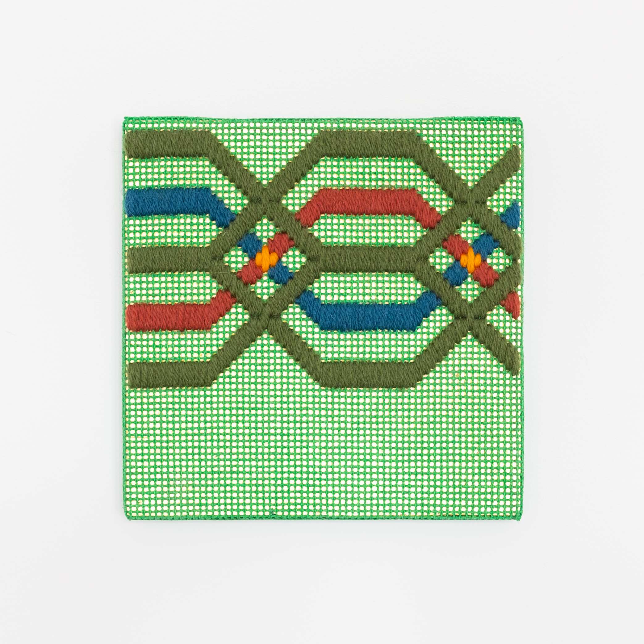 Border fragment [olive-red-blue on green], Hand-embroidered wool thread and acrylic paint on canvas over gilded panel, 2021